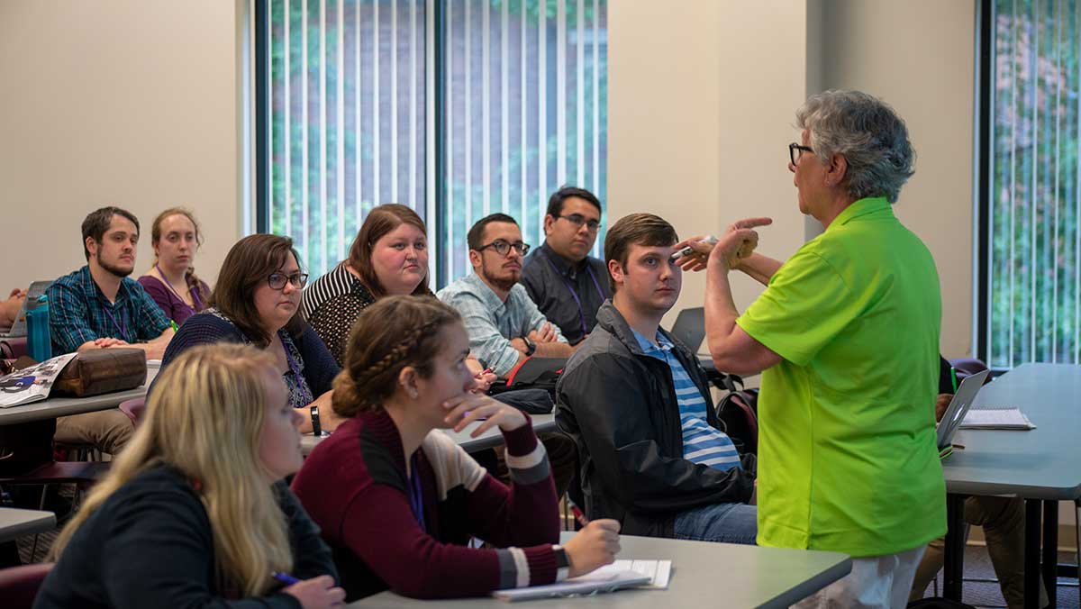 Lynne Jackson presenting at the Conn-Selmer Institute.